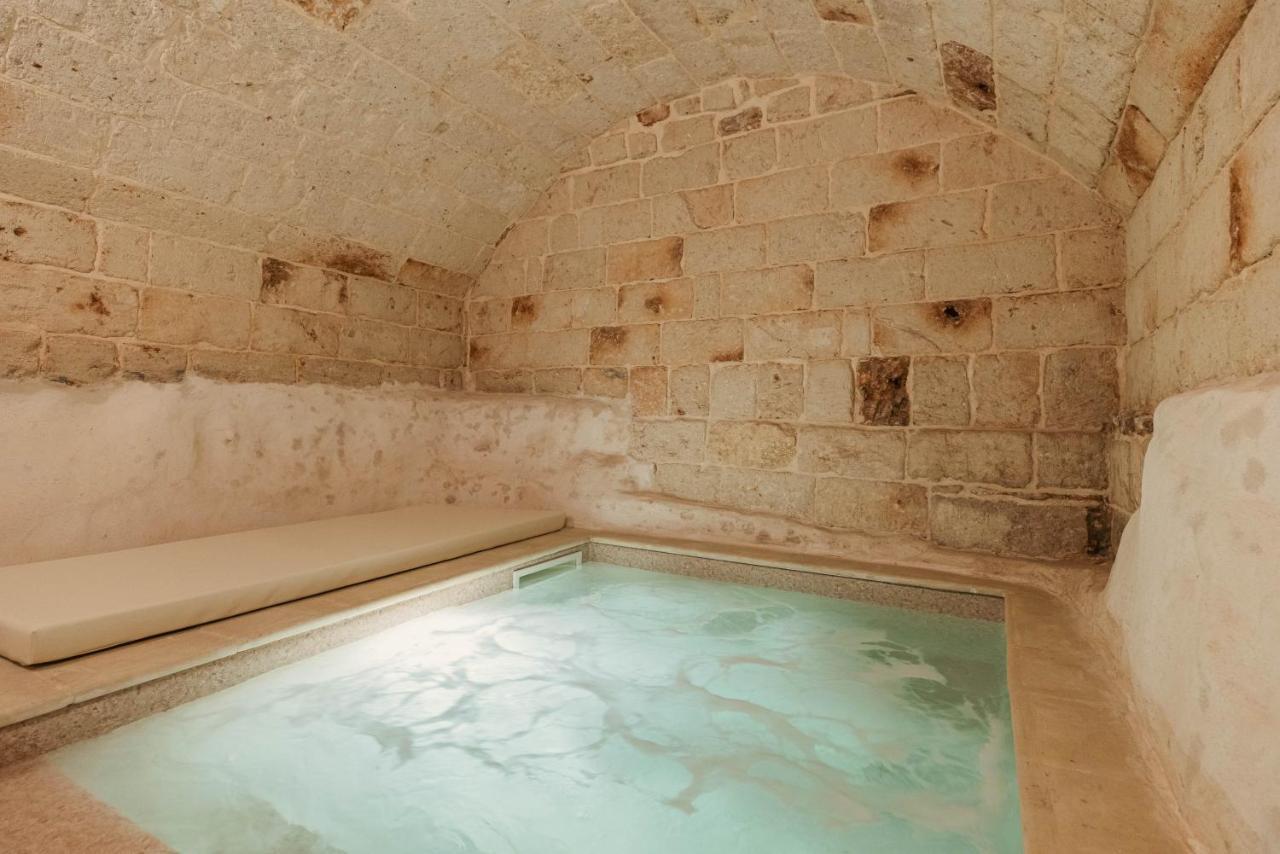 Exclusive - Suite Spa Con Idromassaggio Jacuzzi Фазано Экстерьер фото